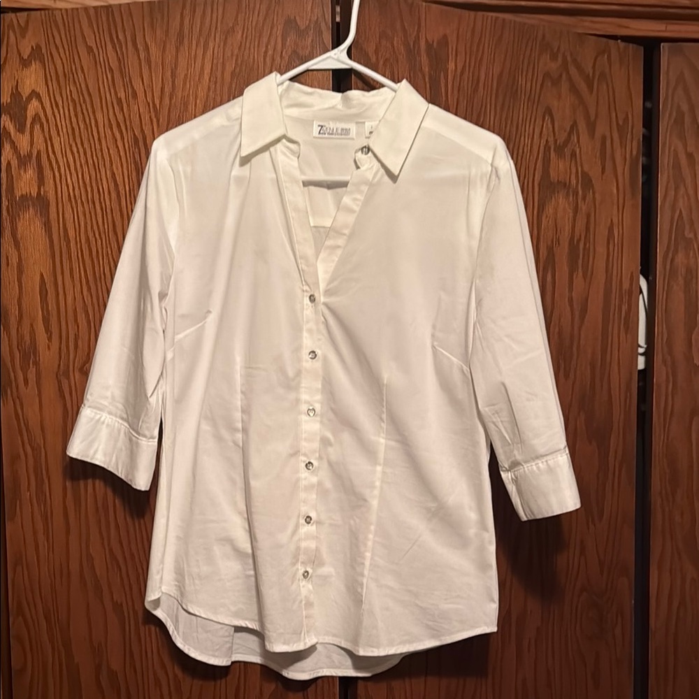 White Notched Collar Cuffed Sleeve Button Down Shirt